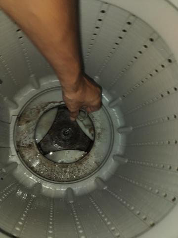 蔡崑生 - 拆卸桶內機件