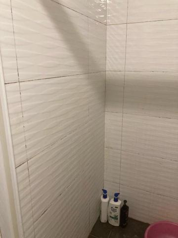 彭雅莉 - 浴室霉垢前照