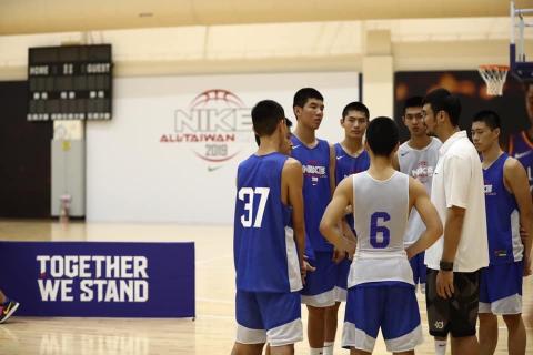 劉亦晨 - 受邀參加 Nike All Taiwan Camp訓練營 劉亦晨 - 受邀參加 Nike All Taiwan Camp訓練營