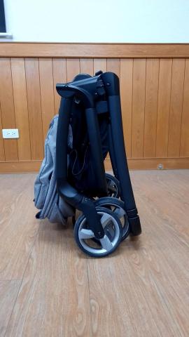 鄭皇意 - 自動收車狀態