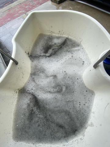 玄騏清潔 - 健身中心 人工草皮髒污清洗後  玄騏清潔 - 健身中心 人工草皮髒污清洗後