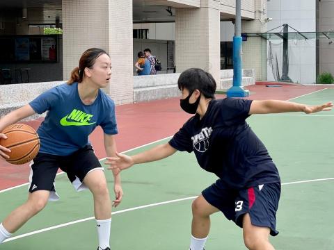陳美穎 - 籃球國高中教學