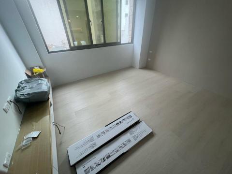 宇雲裝潢工程行 - 卡扣地板 宇雲裝潢工程行 - 卡扣地板