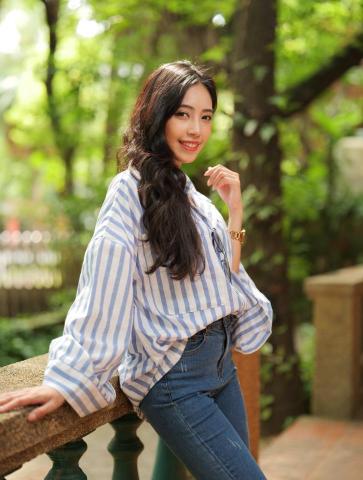 質數影像 - 人像寫真攝影
更多作品請參照:
https://www.behance.net/kiminbrush 質數影像 - 人像寫真攝影
更多作品請參照:
https://www.behance.net/kiminbrush