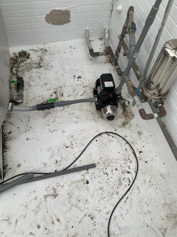 夜鷹水電團隊 - 加壓馬達與水閥加裝