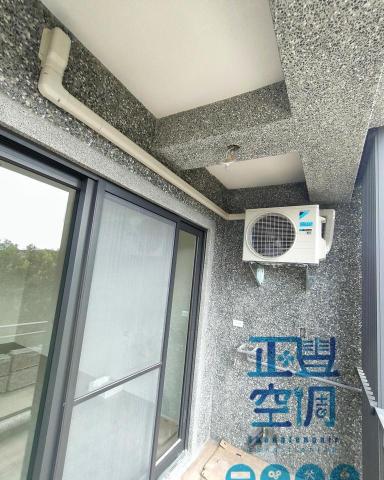 正豐空調師傅 - 小宇 - 社區安裝加管槽美觀 正豐空調師傅 - 小宇 - 社區安裝加管槽美觀
