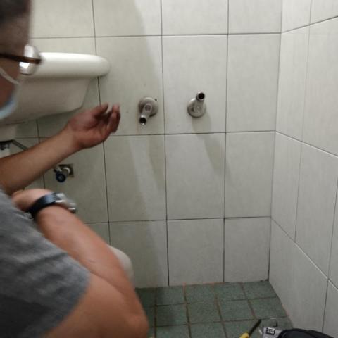 甄盈企業社 - 淋浴水龍頭安裝