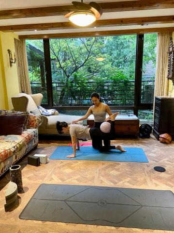 MindfulFlow Space 息之間 - 一對一 身心功能修復與訓練
（皮拉提斯小球：身體使用覺察、核心穩定、筋膜張力調節、肌筋膜彈性修復）