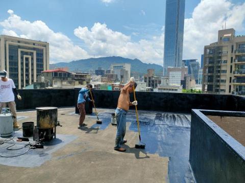 億旺防水抓漏工程行 - 基隆路屋頂漏水施作 億旺防水抓漏工程行 - 基隆路屋頂漏水施作