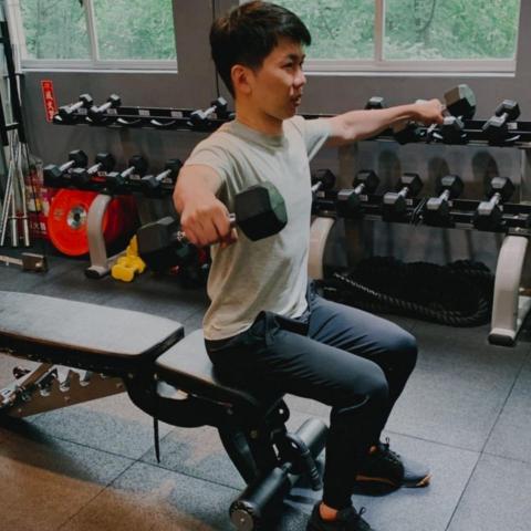 陳建丞 體適能健體空間 - 控制性比起重量來說太重要了,
當有控制性,重量訓練上升是遲早的事
但沒做好會造成代償,輕則力量提升有限,重則照成損傷 陳建丞 體適能健體空間 - 控制性比起重量來說太重要了,
當有控制性,重量訓練上升是遲早的事
但沒做好會造成代償,輕則力量提升有限,重則照成損傷