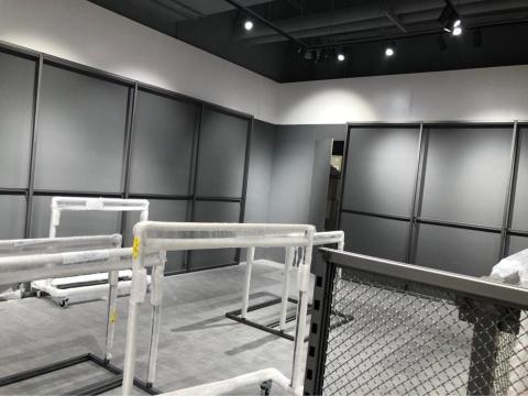 潔希油漆 -  三井專櫃施工後 進度8成