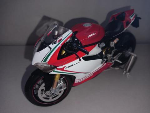 馬特模型代工(請看清自介再來) - 杜卡迪911 亮光