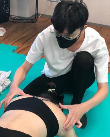 鍟 - DNS誘發
● 重設與矯正(Reset and Correct)大腦運動控制的「程式」
● 啟動異常動作與姿勢的「自動矯正機制(Active correction)」