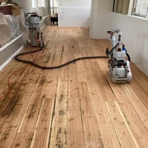 寶璽國際工程有限公司 - 清潔作業 寶璽國際工程有限公司 - 清潔作業