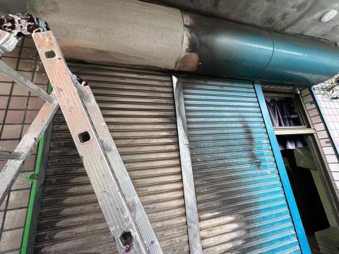 宏緯專業外牆 -  鐵門油漆前 宏緯專業外牆 -  鐵門油漆前