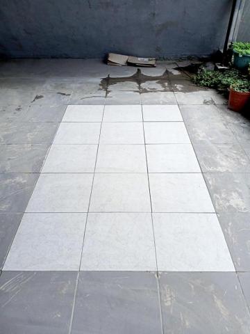 大來防水公程公司 - 屋頂地面防水層老化 雨天室內滲漏嚴重 患處開挖抓漏 更新磁磚復原