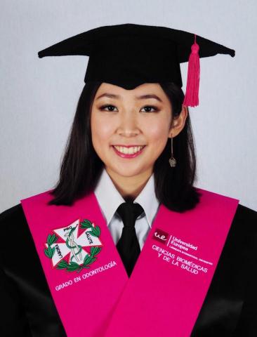 C.español 西班牙文團隊 - 西班牙 牙醫系畢業學士照