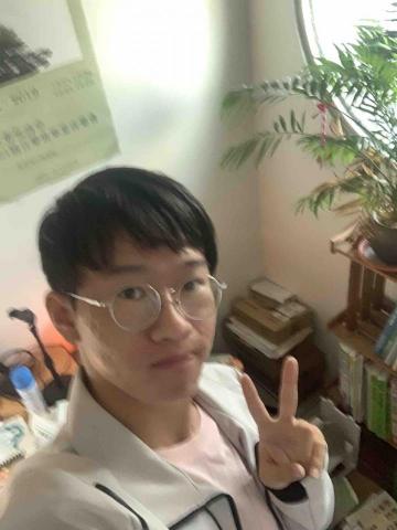 粘竣凱
