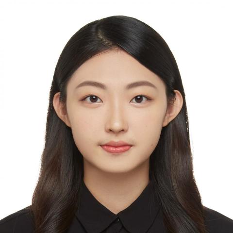 提供內湖社區大學服務的專家黃芊瑋