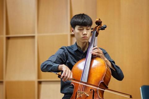 Ray「鋼琴/大提琴」專屬家教老師 -  Ray「鋼琴/大提琴」專屬家教老師 -