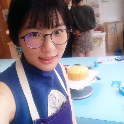 提供工作服高雄服務的專家蔡昀庭