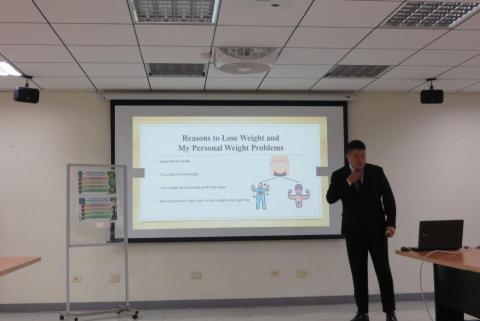 祝鼎倫 - 英文報告發表會