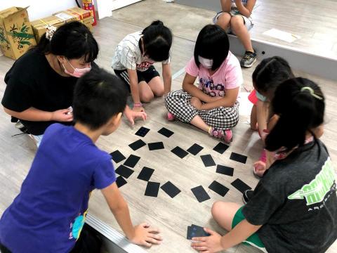 游立權 - 學校擔任教師所帶領團康遊戲