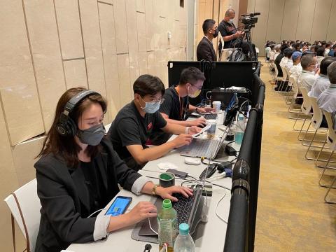 活動主持、廣告配音 - 