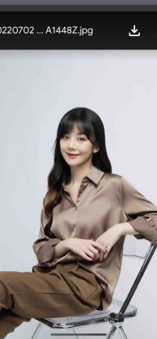 提供3c手機配件服務的專家Chloe