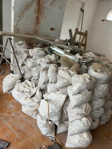 安潔工程行（拆除承包） - 8/31。北投退料