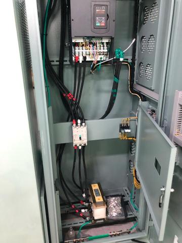 御皇水電 - 75kw變頻器安裝