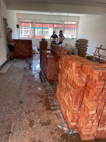 安潔工程行（拆除承包） - 7/23。新莊進料