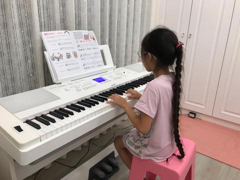 Penny老師音樂工作室🎵提供到府 - 數位鋼琴練習曲 Penny老師音樂工作室🎵提供到府 - 數位鋼琴練習曲