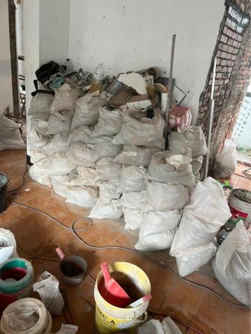 安潔工程行（拆除承包） - 8/31。北投退料