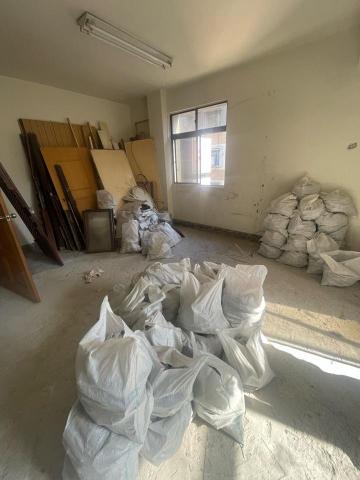 安潔工程行（拆除承包） - 8/29。新莊退料