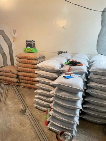 安潔工程行（拆除承包） - 8/17。內湖進料