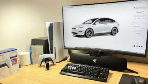 Jason Chen - 這是我的電腦桌面，很有質感吧，趕快找我組電腦哦。