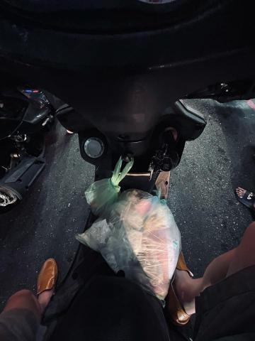 張勝雄 - 幫人倒垃圾