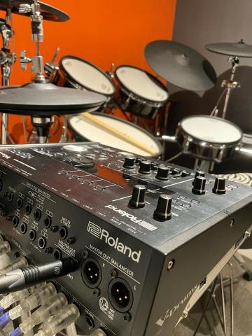 UNI Space 有意思藝文空間 - Roland TD 50