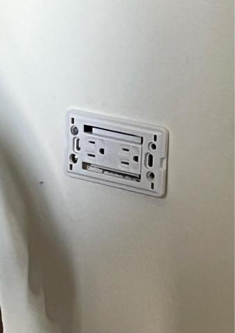 林韋恩 - 插座線路安裝 林韋恩 - 插座線路安裝