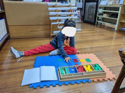 施玫佐 - 工作環境中的孩子