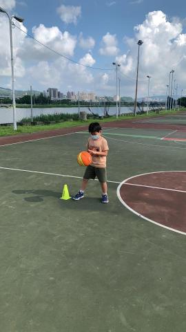 紘瑋籃球教室 - 