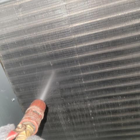 萬光福 - 冷氣清洗