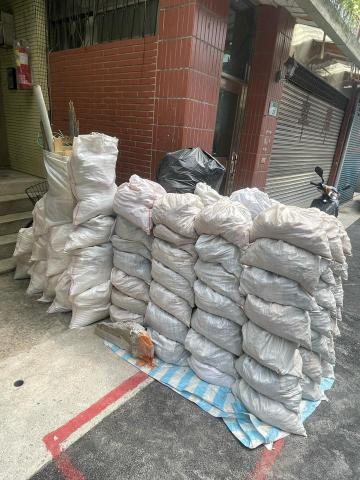 安潔工程行（拆除承包） - 9/19。士林退料清運