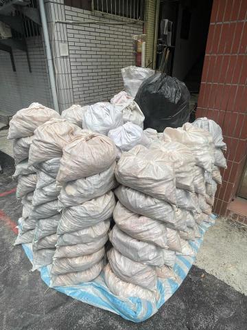 安潔工程行（拆除承包） - 9/19。士林退料清運