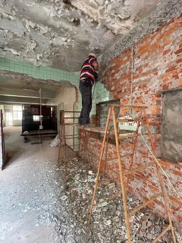 安潔工程行（拆除承包） - 9/17。拆除清運