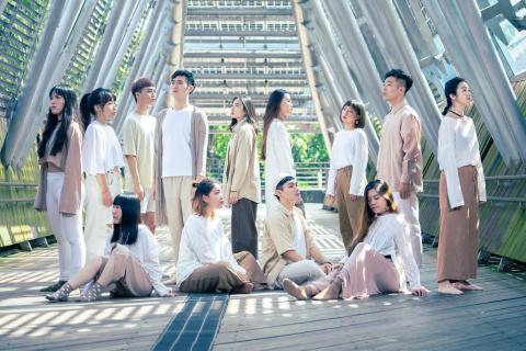 Qmo張靖 - Chingood Works好靖影像工作室 - 多人平面