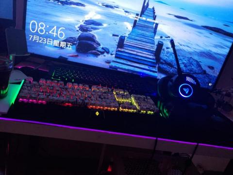 許嘉佑 - 幫別人組的電腦