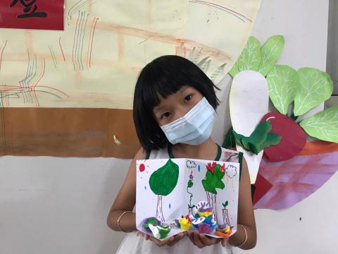 黃綉媚 - 111年雲林縣元長鄉營隊 學生作品-動物的家