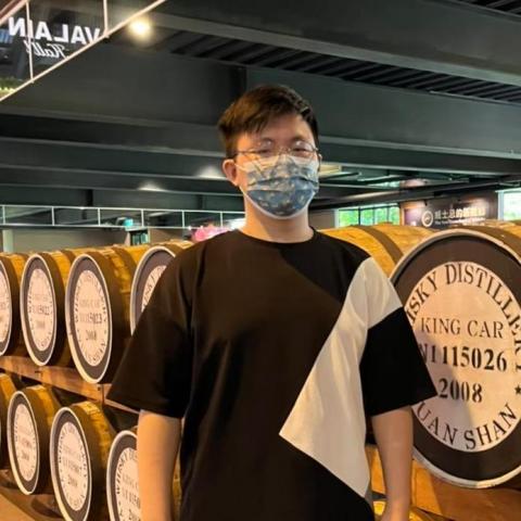 提供北投高中服務的專家郭秉翔